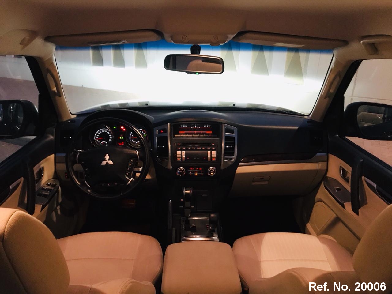  Mitsubishi / Pajero Stock No. 20006